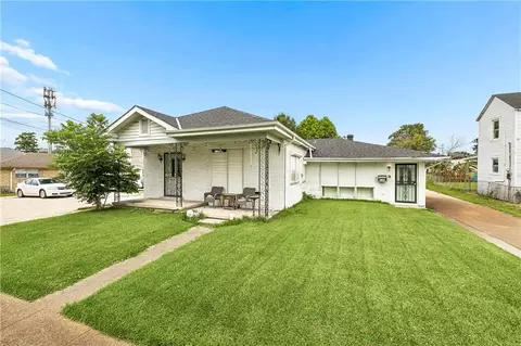 738 Avenue A Ave, Westwego, LA 70094
