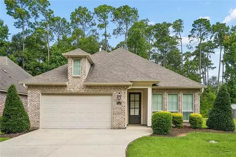 2064 Molitor St, Mandeville, LA 70448