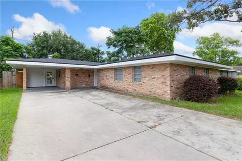 3345 Sommerset Dr, New Orleans, LA 70131