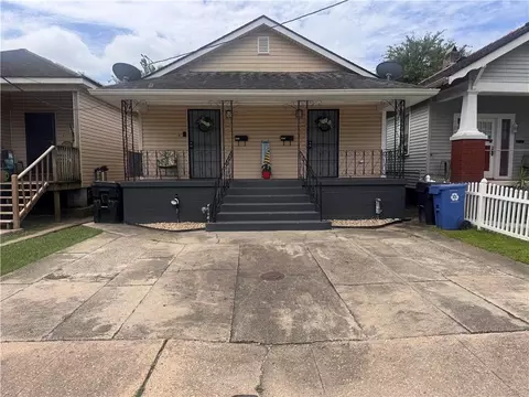 2630 Acacia St, New Orleans, LA 70122