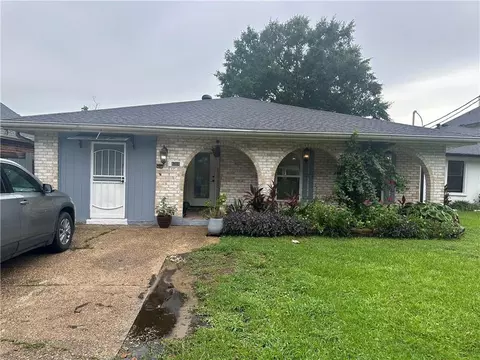 4204 Transcontinental Dr, Metairie, LA 70006
