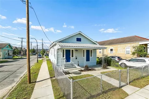 641 Red Allen Way, New Orleans, LA 70114