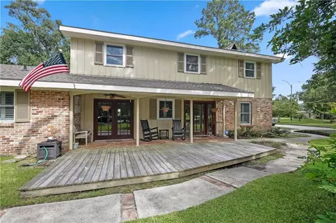 Exterior - 227 Cheron Dr, Mandeville, LA 70448 photo 2 of 5