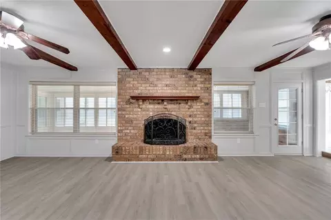 Living - 2204 Ormond Blvd, Destrehan, LA 70047 photo 3 of 3