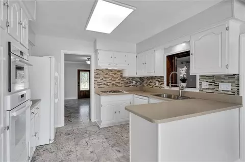 Kitchen - 2204 Ormond Blvd, Destrehan, LA 70047 photo 1 of 1