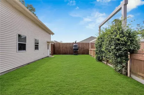 Exterior - 2204 Ormond Blvd, Destrehan, LA 70047 photo 9 of 11