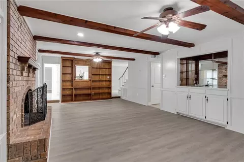Living - 2204 Ormond Blvd, Destrehan, LA 70047 photo 2 of 3