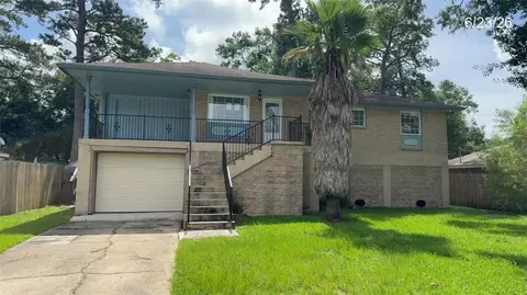 2127 Middle Dr, Slidell, LA 70458