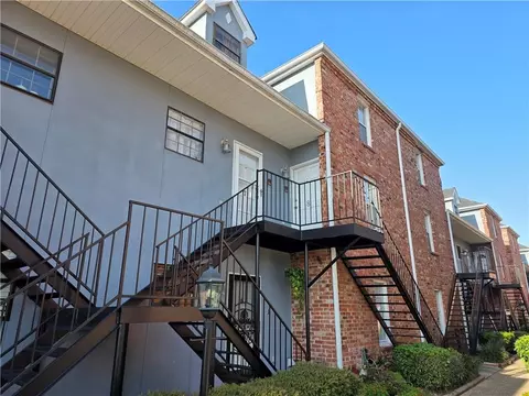 3629 Ridgelake Dr #8, Metairie, LA 70002