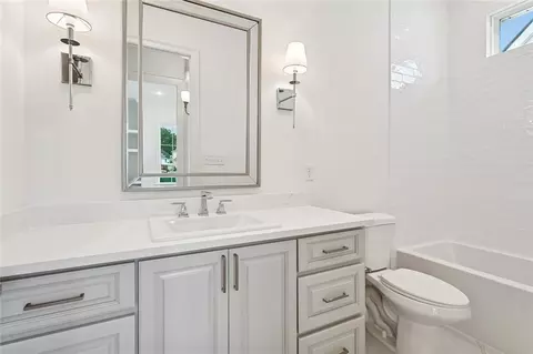 Bath - 4212 Cypress Point Dr, Covington, LA 70433 photo 6 of 6
