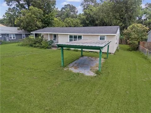 Exterior - 333 Killona Dr, Killona, LA 70057 photo 3 of 5