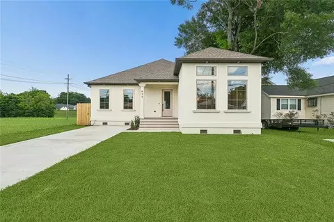 637 Linden St, Metairie, LA 70003