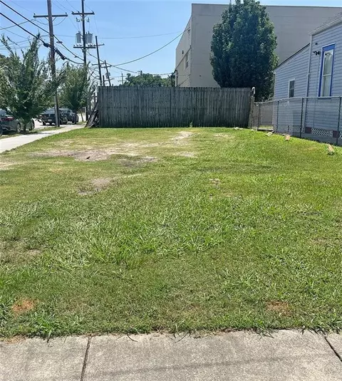 2600 Palmyra St, New Orleans, LA 70119