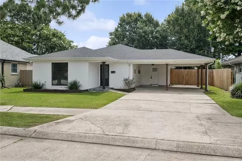 4413 Napoli Dr, Metairie, LA 70002