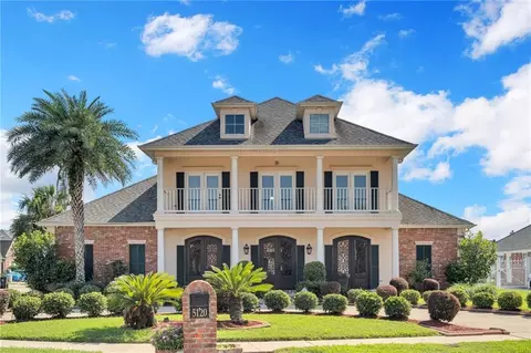 5120 S Easterlyn Cir, New Orleans, LA 70128