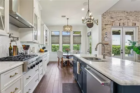 Kitchen - 307 Lac Iberville Dr, Luling, LA 70070 photo 3 of 3