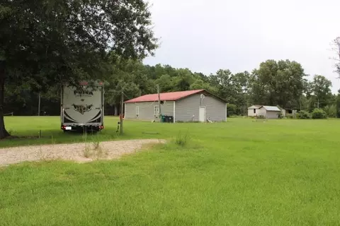 Exterior - 35075 Starnes Rd, Independence, LA 70443 photo 4 of 9