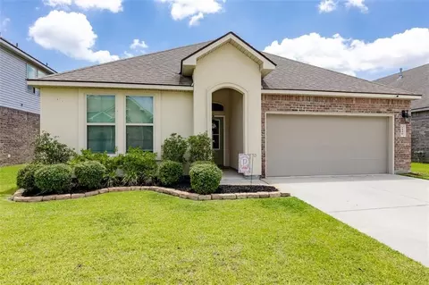 7546 Scarlet Oak Dr, Gonzales, LA 70737