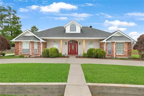 602 Willowdale Blvd, Luling, LA 70070