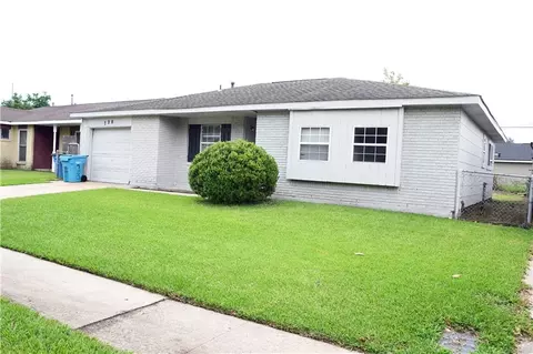 720 Turtle Creek Ln, Saint Rose, LA 70087