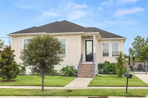 6046 Providence Pl, New Orleans, LA 70126