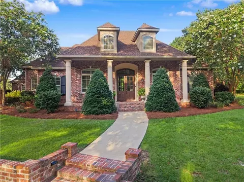 475 Trailhead Dr, Abita Springs, LA 70420