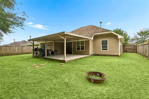 Exterior - 303 Allie Ln, Luling, LA 70070 photo 2 of 2