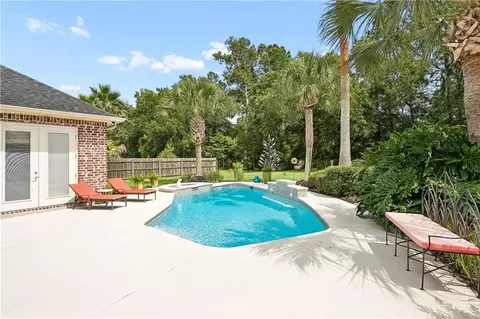 Exterior - 526 Florence Dr, Slidell, LA 70458 photo 3 of 4