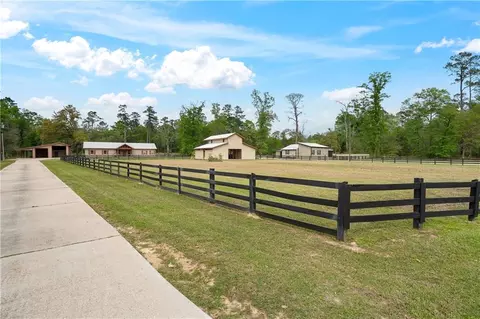 19243 Sisters Rd, Ponchatoula, LA 70454