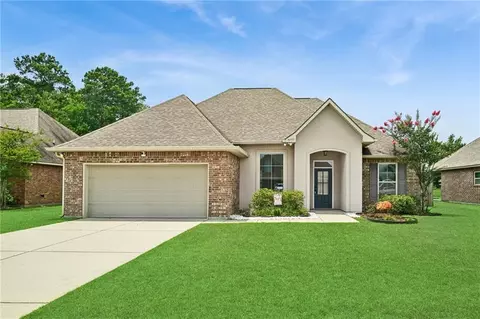 42157 Wood Ave, Ponchatoula, LA 70454