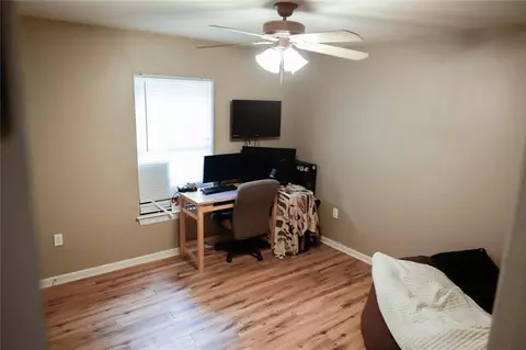 Bedroom - 14420 Pine Dr, Walker, LA 70785 photo 2 of 3