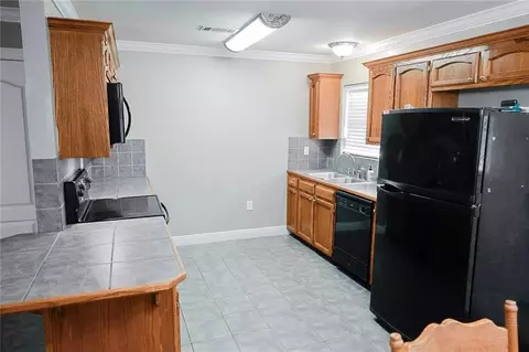 Kitchen - 14420 Pine Dr, Walker, LA 70785 photo 1 of 1