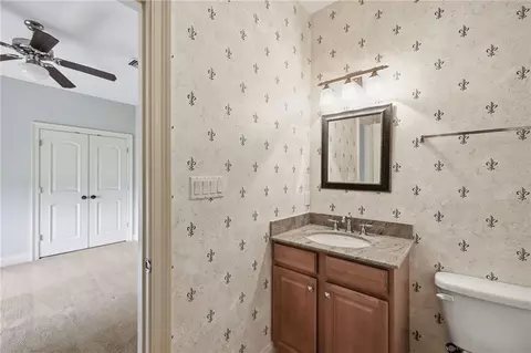 Bath - 23901 Carter Trce, Springfield, LA 70462 photo 3 of 4