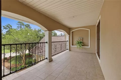 Exterior - 23901 Carter Trce, Springfield, LA 70462 photo 9 of 12
