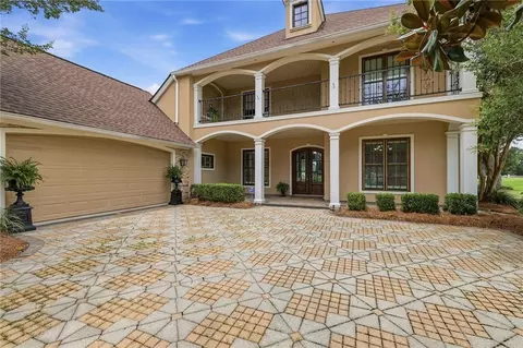Exterior - 23901 Carter Trce, Springfield, LA 70462 photo 3 of 12