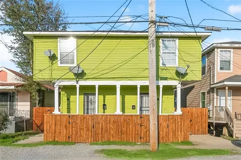 8813 15 Fig St, New Orleans, LA 70118