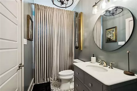 Bath - 201 Rue Chantilly, Covington, LA 70433 photo 3 of 5