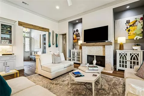 Living - 201 Rue Chantilly, Covington, LA 70433 photo 1 of 5
