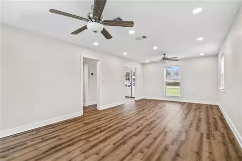 Living - 1716 Eleventh St, Slidell, LA 70458 photo 4 of 6