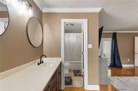 Bath - 780 Abney Dr, Slidell, LA 70458 photo 3 of 3
