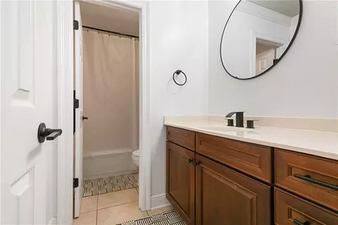 Bath - 780 Abney Dr, Slidell, LA 70458 photo 1 of 3
