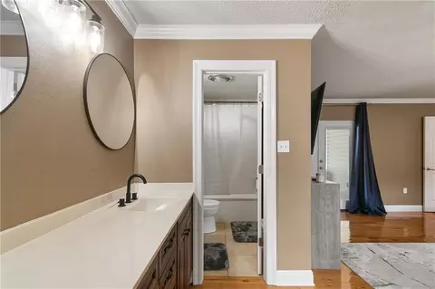 Bath - 780 Abney Dr, Slidell, LA 70458 photo 3 of 3