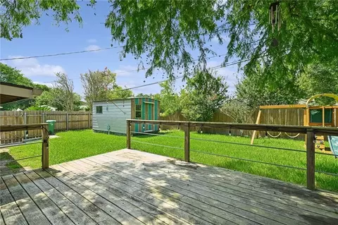 Exterior - 228 Scott Dr, Slidell, LA 70458 photo 6 of 7