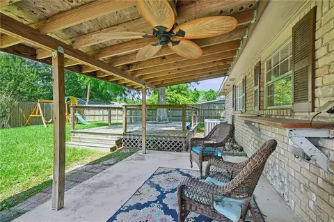 Exterior - 228 Scott Dr, Slidell, LA 70458 photo 4 of 7