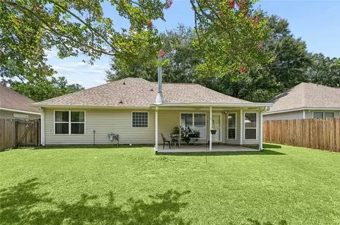 Exterior - 70220 7th St, Covington, LA 70433 photo 2 of 3