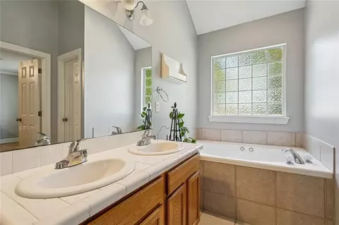 Bath - 70220 7th St, Covington, LA 70433 photo 1 of 2