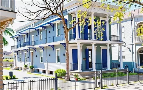 1608 Governor Nicholls St, New Orleans, LA 70116