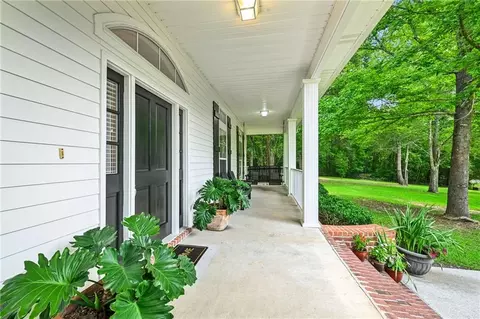 Exterior - 52 Bleu Lake Dr, Covington, LA 70435 photo 4 of 11
