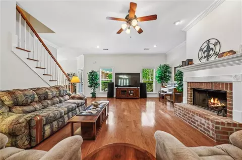 Living - 52 Bleu Lake Dr, Covington, LA 70435 photo 2 of 2