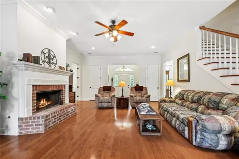Living - 52 Bleu Lake Dr, Covington, LA 70435 photo 1 of 2